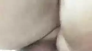 استاذ ينيط تلميذته الجميله