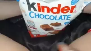 هوس الطعام الفاخر: عذراء مراهقة تحصل على الشوكولاته والقضيب الأسود الكبير في لوس أنجلوس