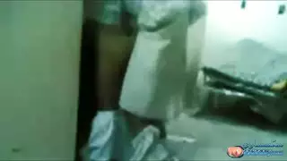 شرموطة لابسة ماسك