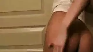 إسرائيلي في سن المراهقة تحول جنسى خنثى