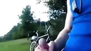 راكب الدراجة النارية الثدي مسابقة